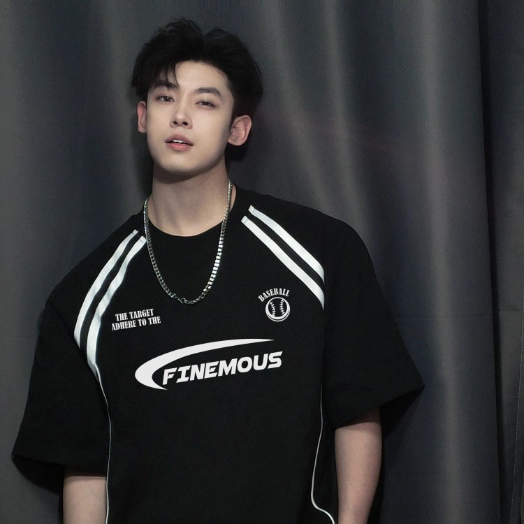 HIPHOPPUNKS T