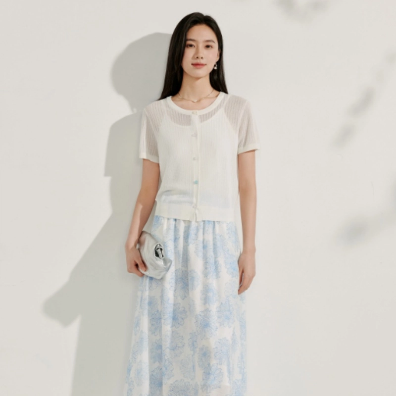 茵曼 舒适时尚休闲短袖针织衫 女款