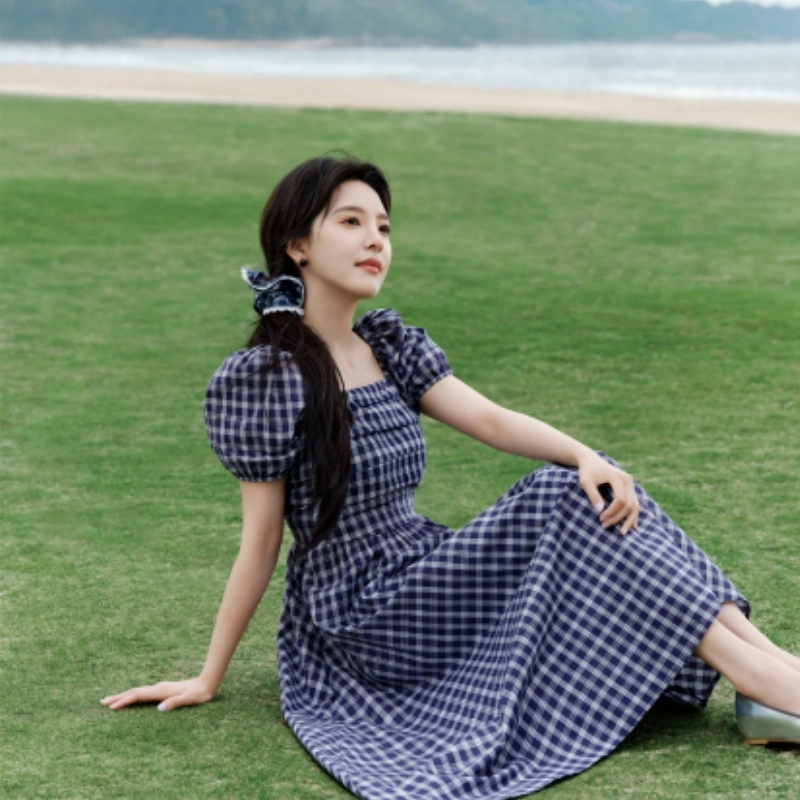 茵曼 法式格纹百搭时尚短袖连衣裙 女款 藏青