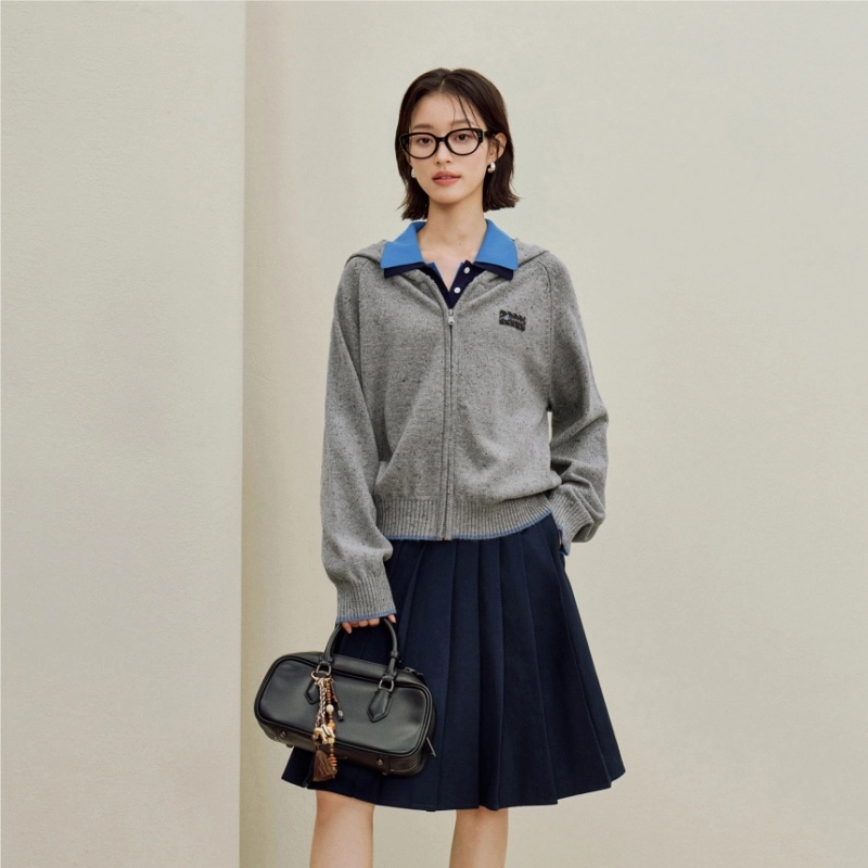 茵曼 休闲通勤宽松彩点连帽针织衫 女款