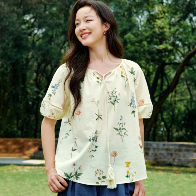 茵曼 法式碎花系带流苏圆领度假风泡泡袖衬衣短袖衬衫 女款