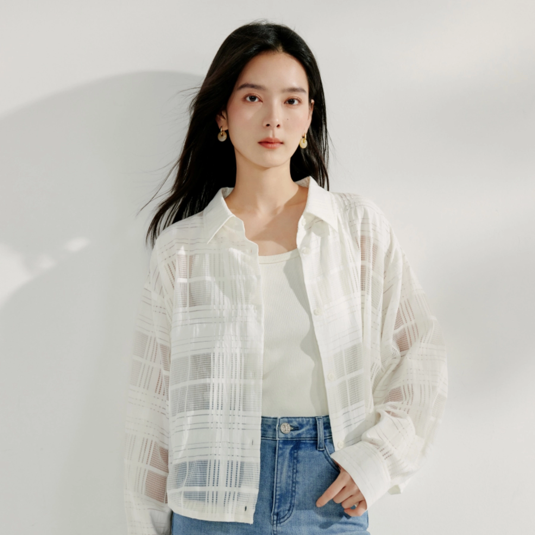 茵曼 法式格子设计感轻薄休闲长袖衬衫 女款 珍珠白