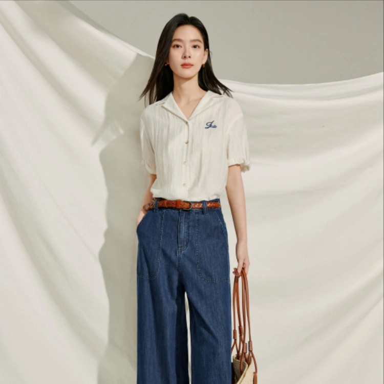茵曼 法式皱感字母刺绣宽松短袖衬衫 女款