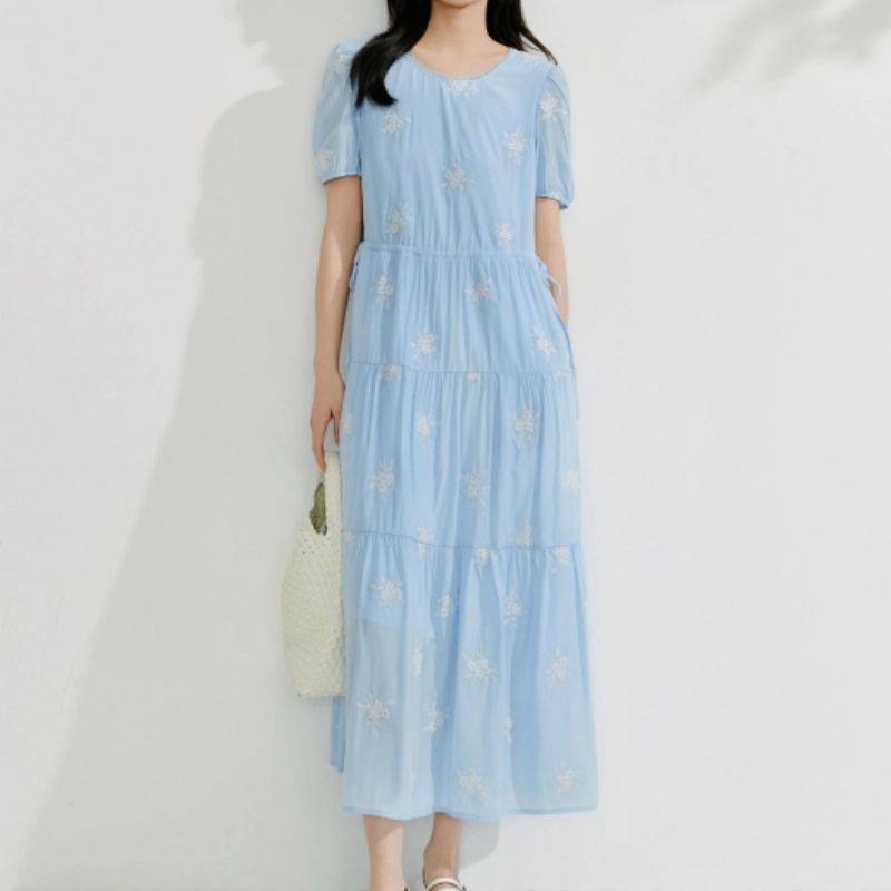 茵曼 茵曼法式刺绣宽松泡泡袖裙子长袖连衣裙 女款 水蓝色