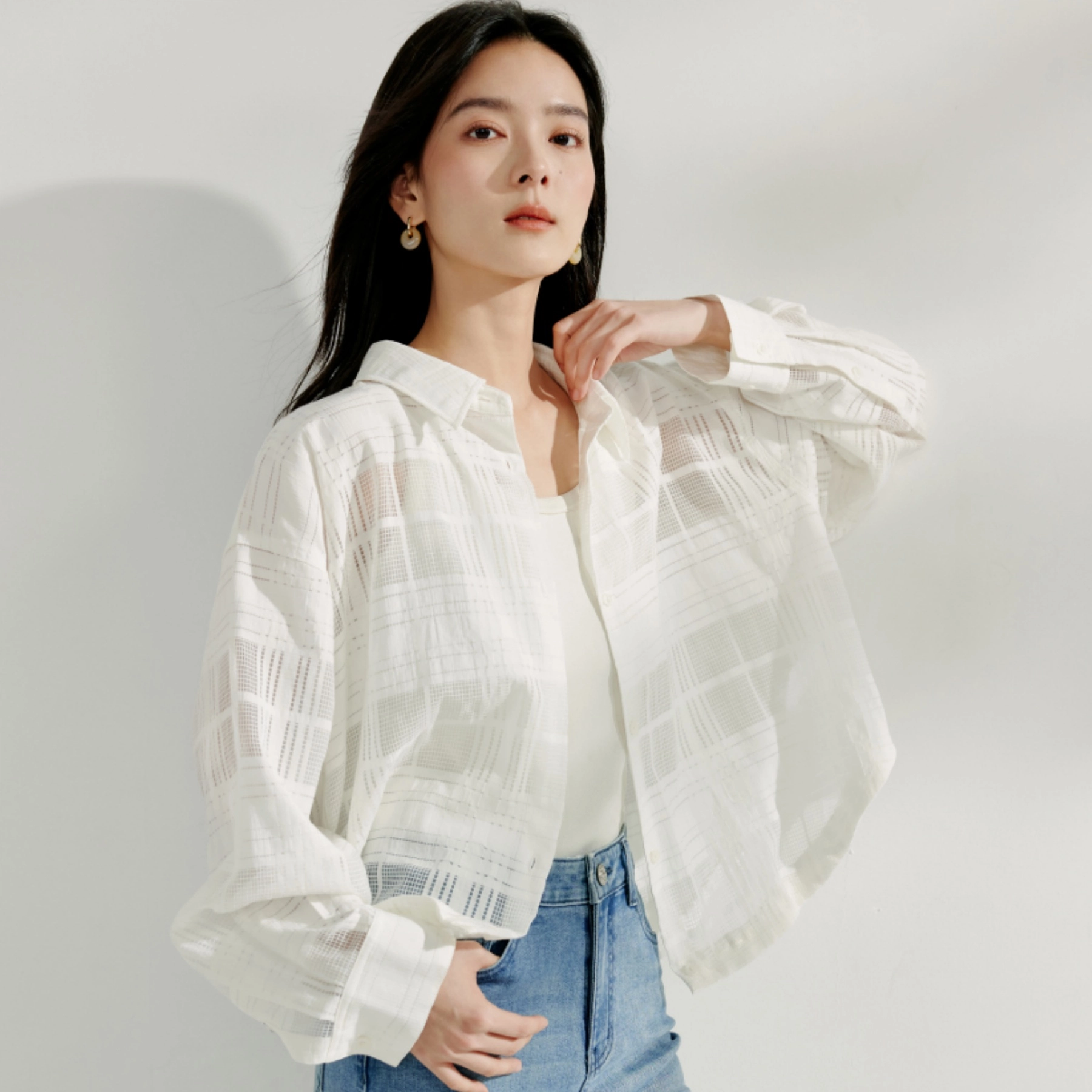 茵曼 法式格子设计感轻薄休闲长袖衬衫 女款 珍珠白