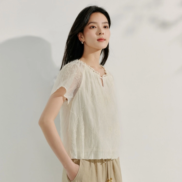 茵曼 温柔风莱赛尔蝴蝶纱刺绣短袖上衣 女款