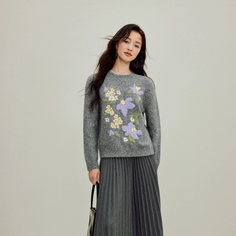 茵曼 立体彩色刺绣保暖长袖氛围宽松宝藏显瘦天花板早秋穿搭平价保暖内搭入秋时尚亲肤绝美氛围针织衫 女款