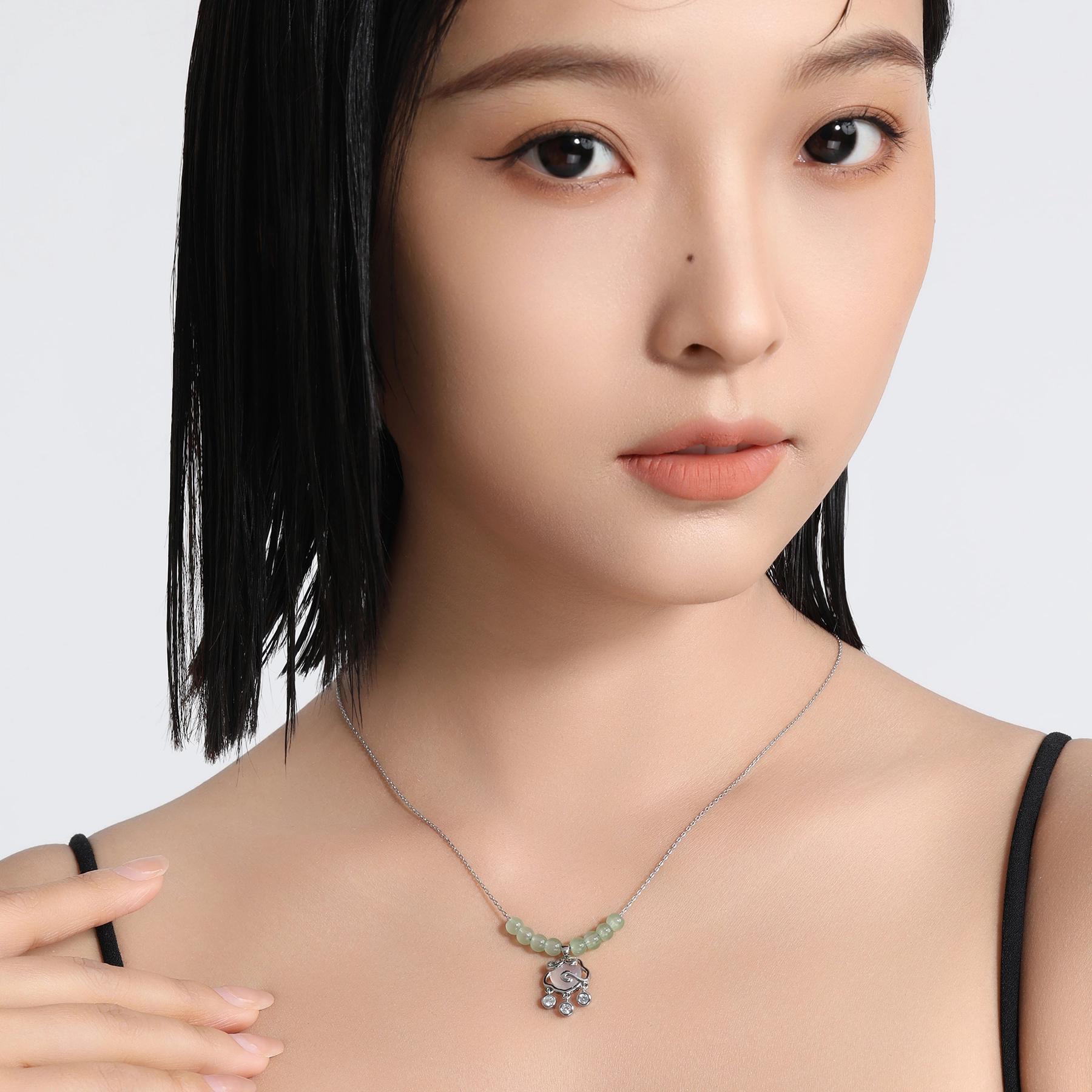 MISS XIA JWY