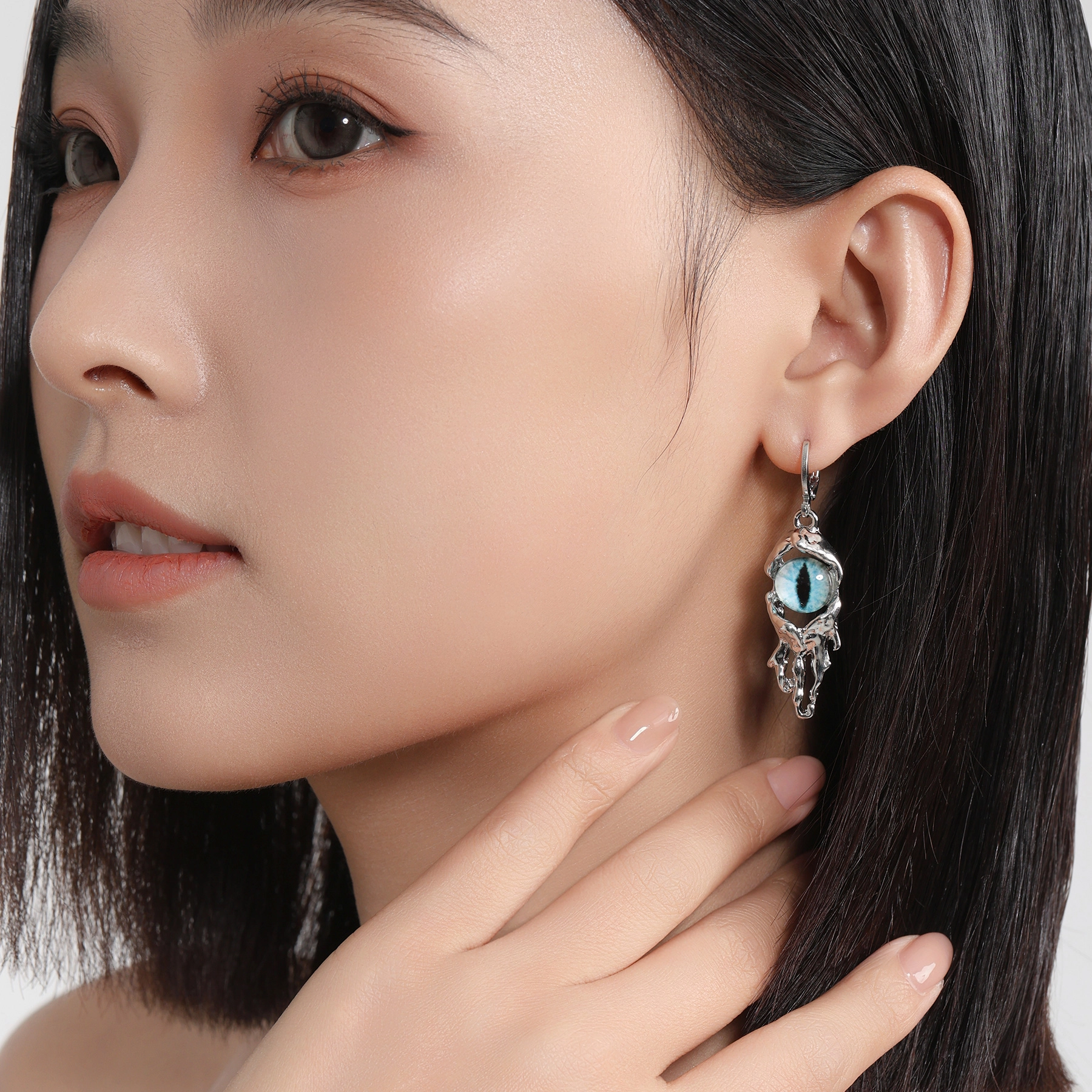 MISS XIA JWY