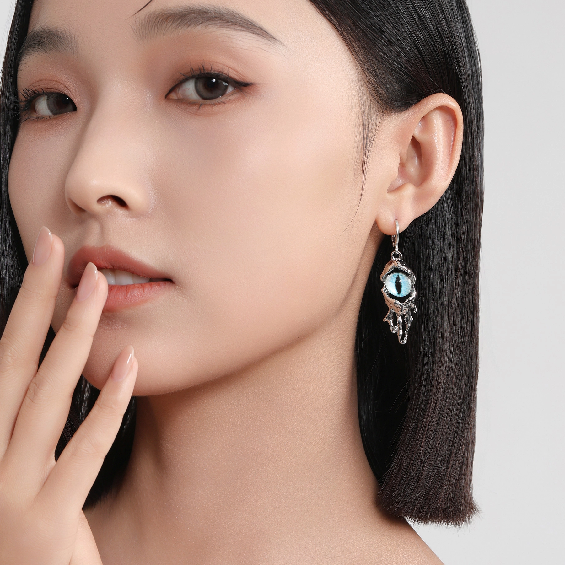 MISS XIA JWY