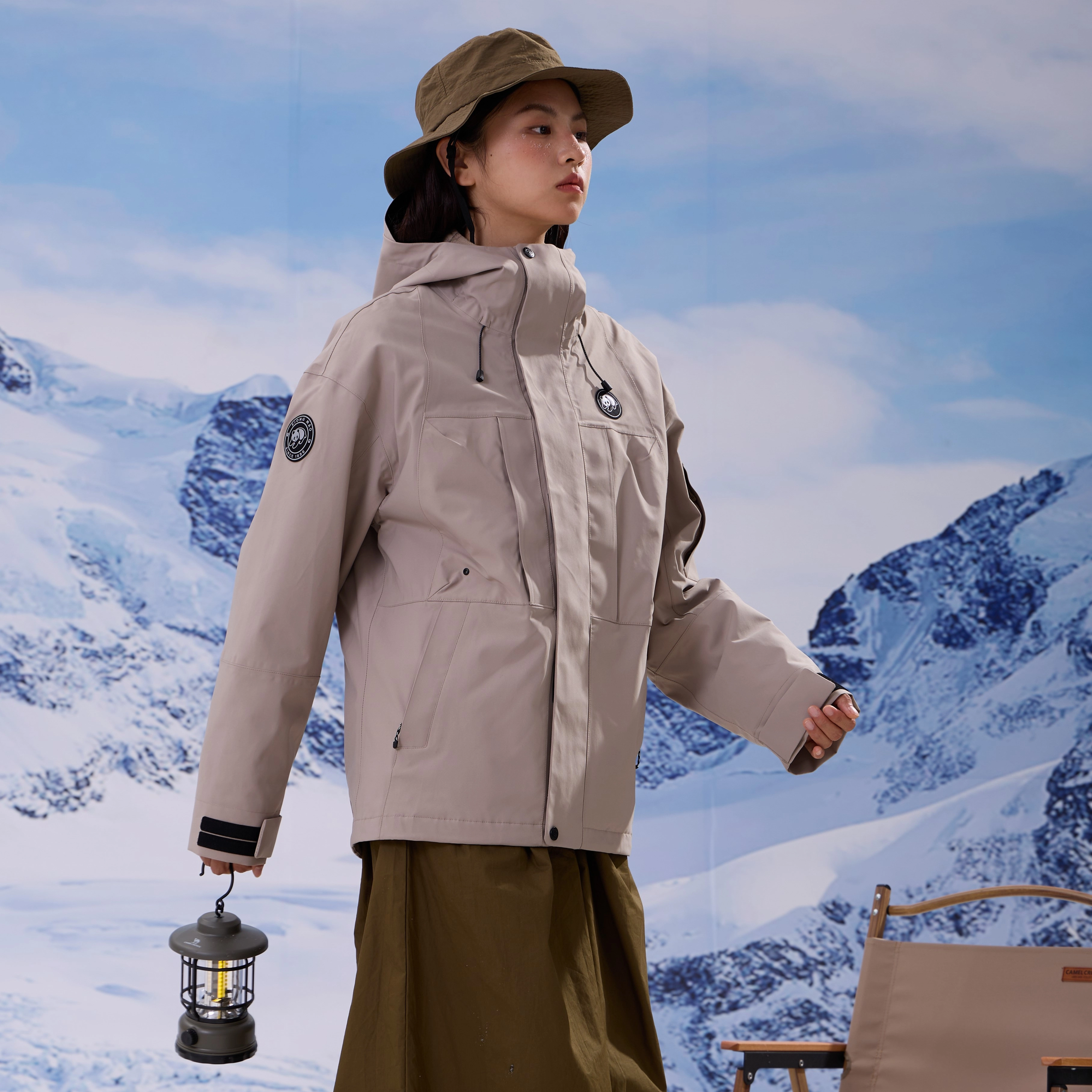 熊猫  山系户外休闲登山风连帽抓绒内胆三防三合一  防水防风耐磨保暖冲锋衣 男女同款