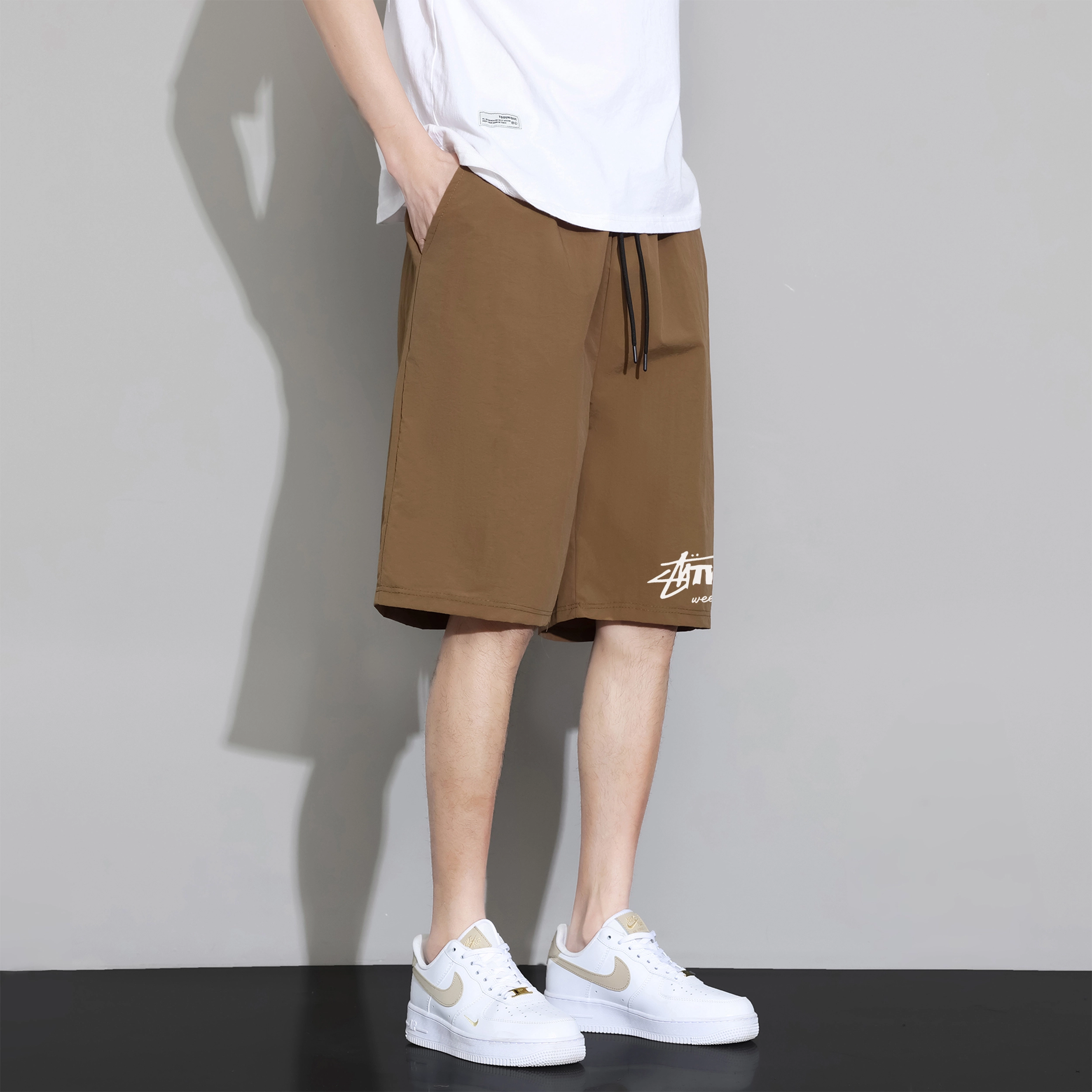 LA'T.WEEKEND cleanfitLogo