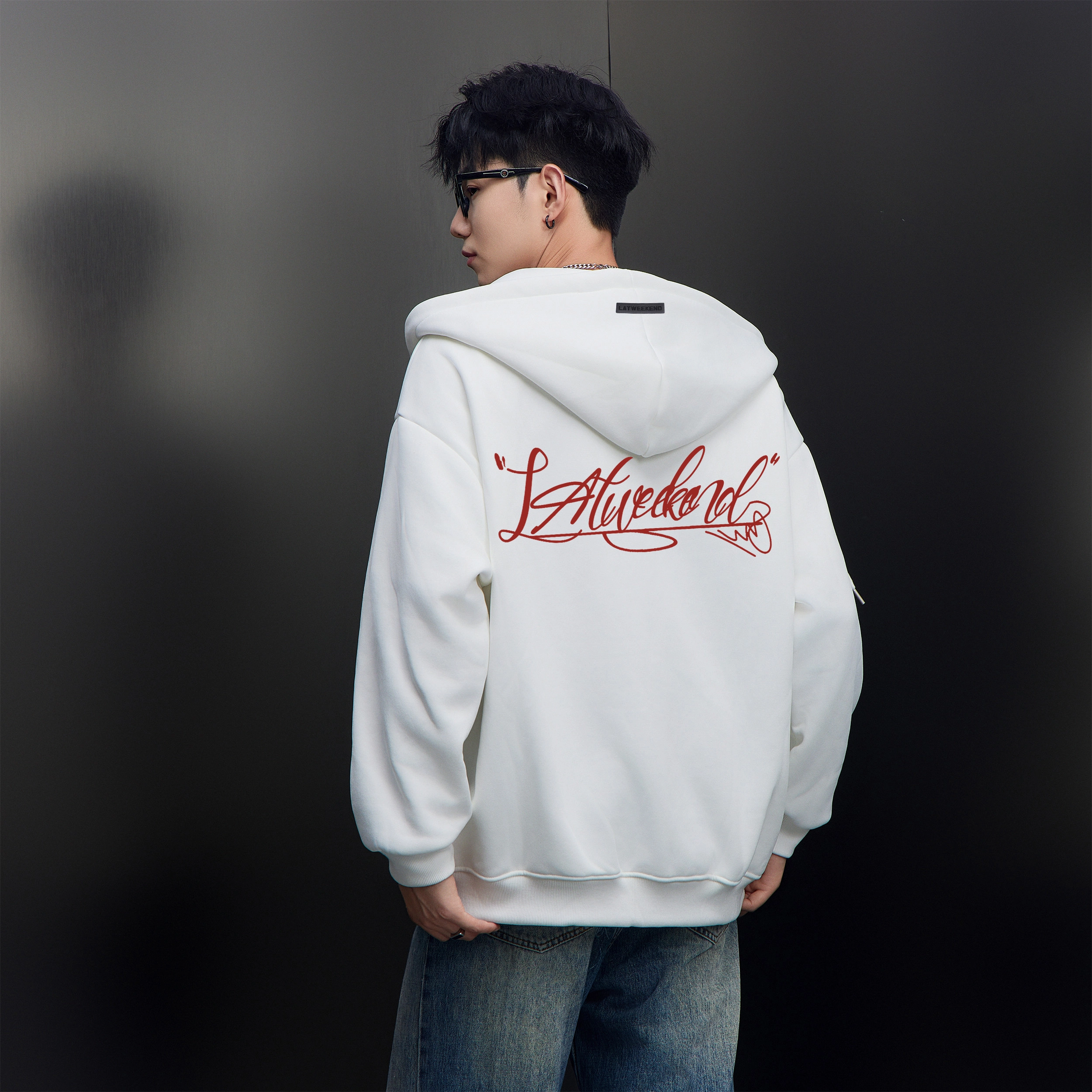 LA'T.WEEKEND Logo