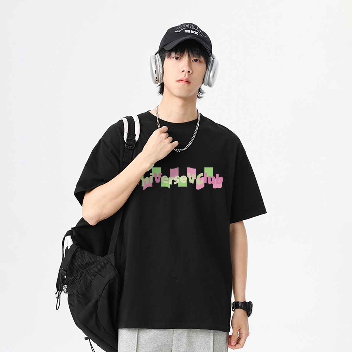 VniVerseVClub T