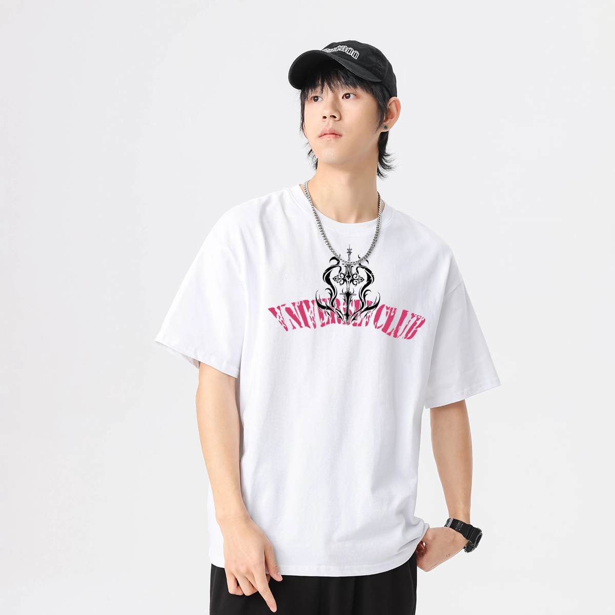 VniVerseVClub T
