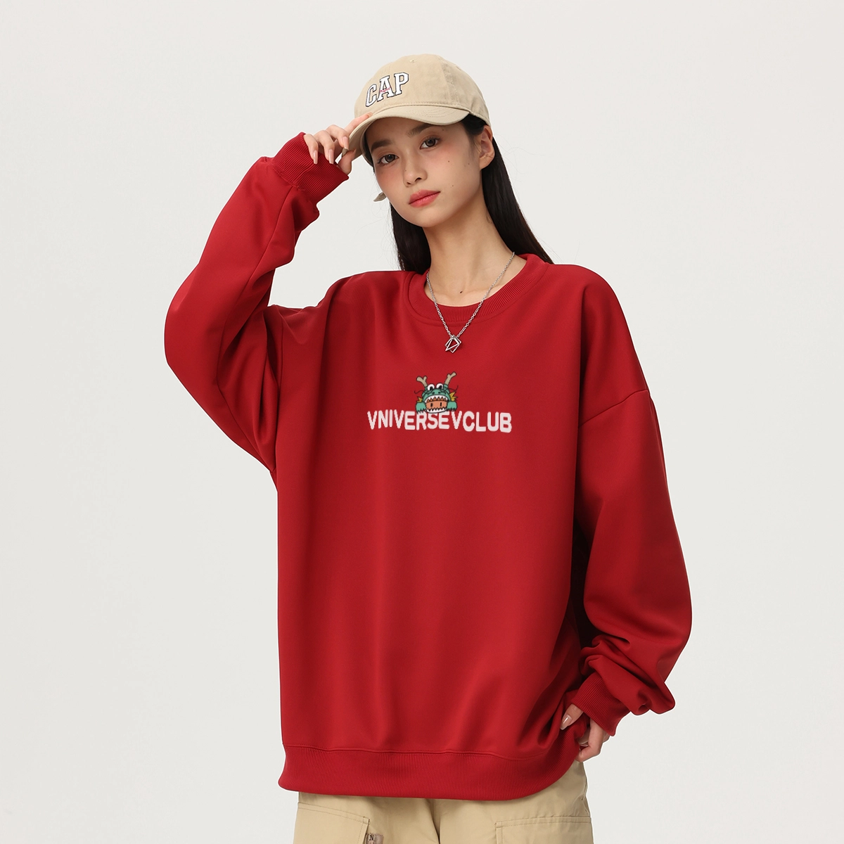 VniVerseVClub Q