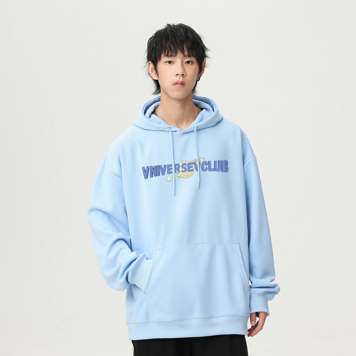 VniVerseVClub Logo