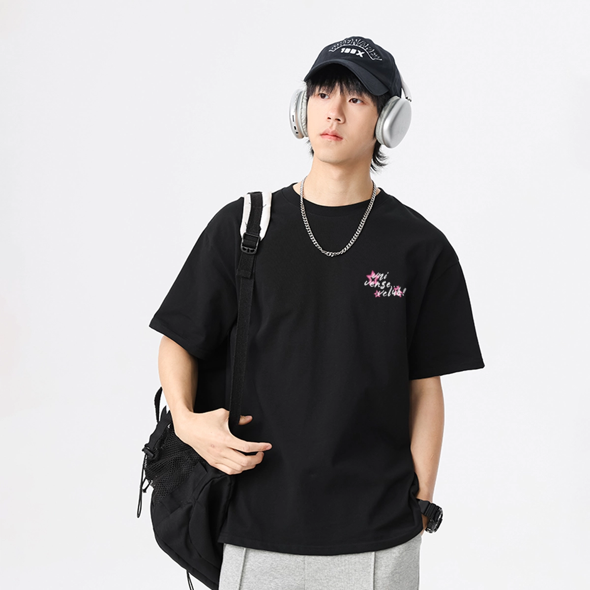 VniVerseVClub T
