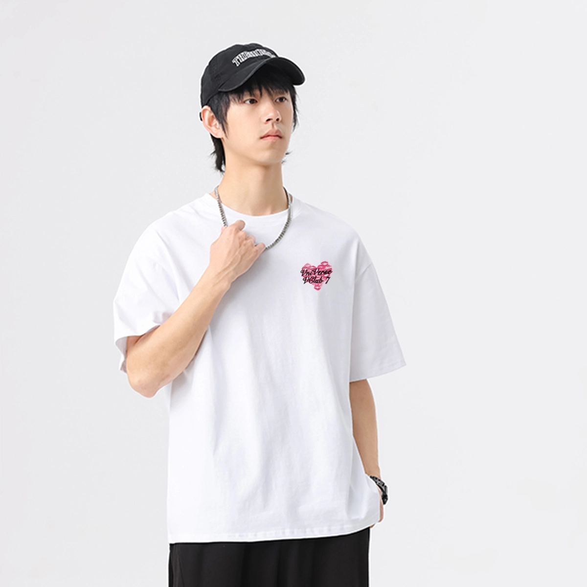 VniVerseVClub T
