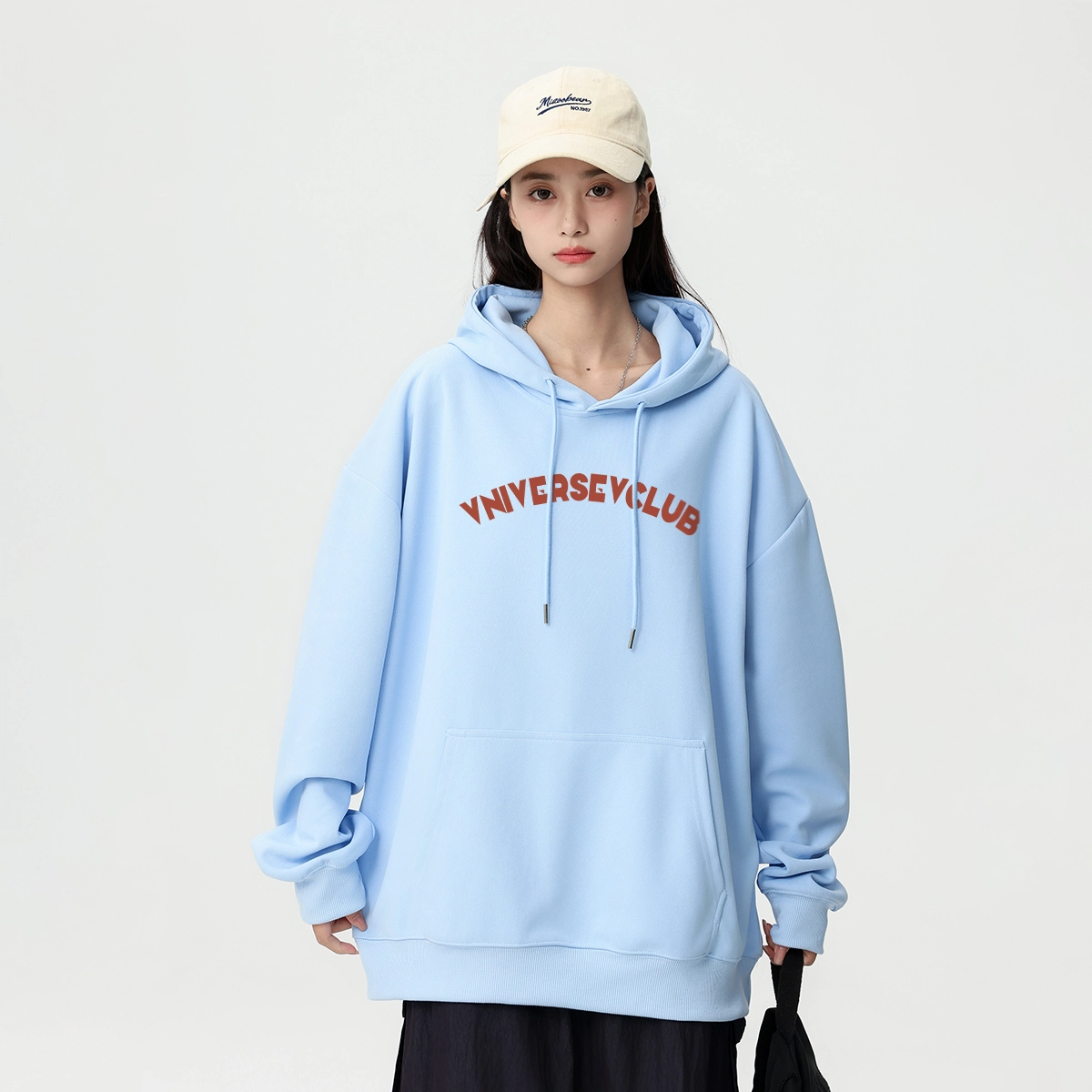 VniVerseVClub
