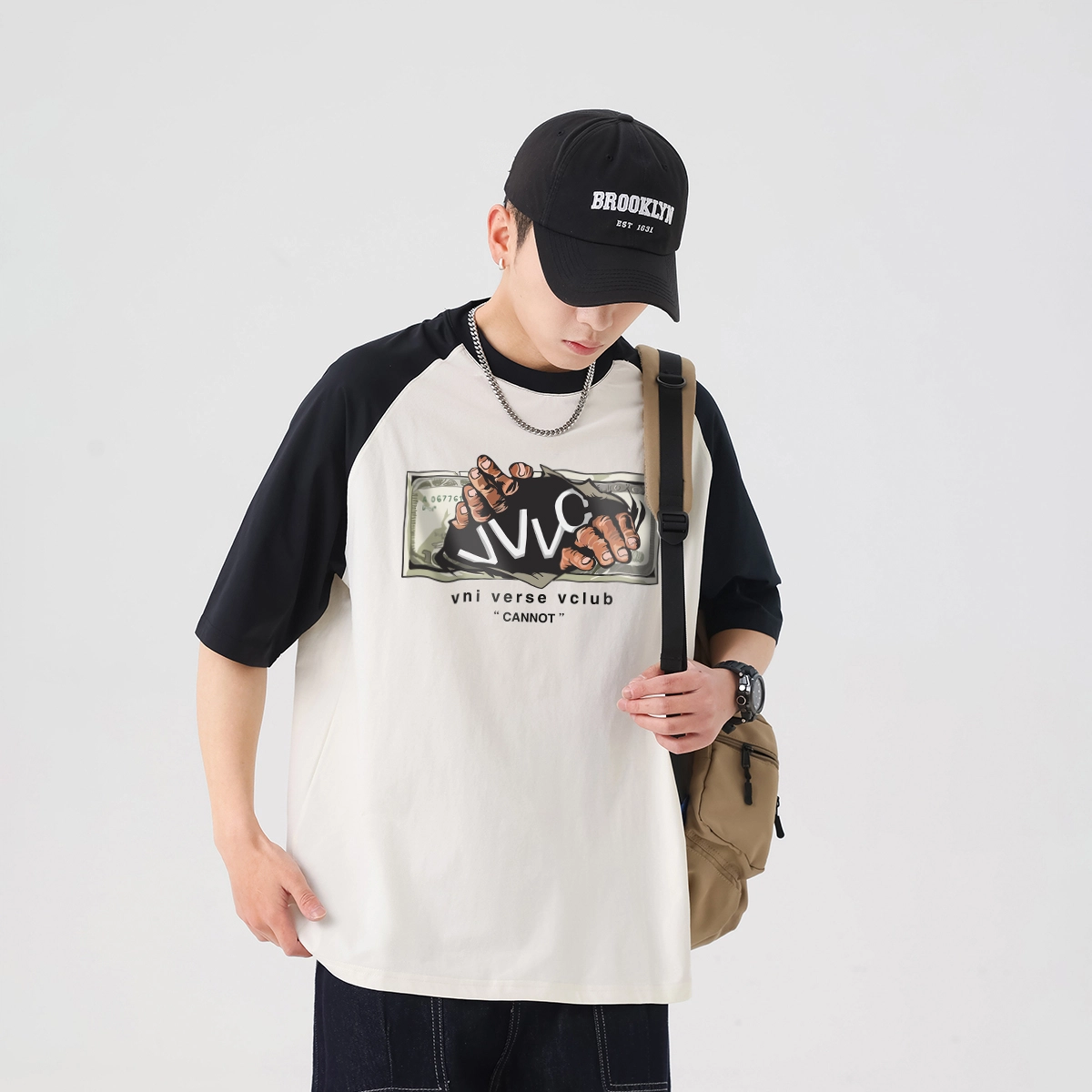 VniVerseVClub T