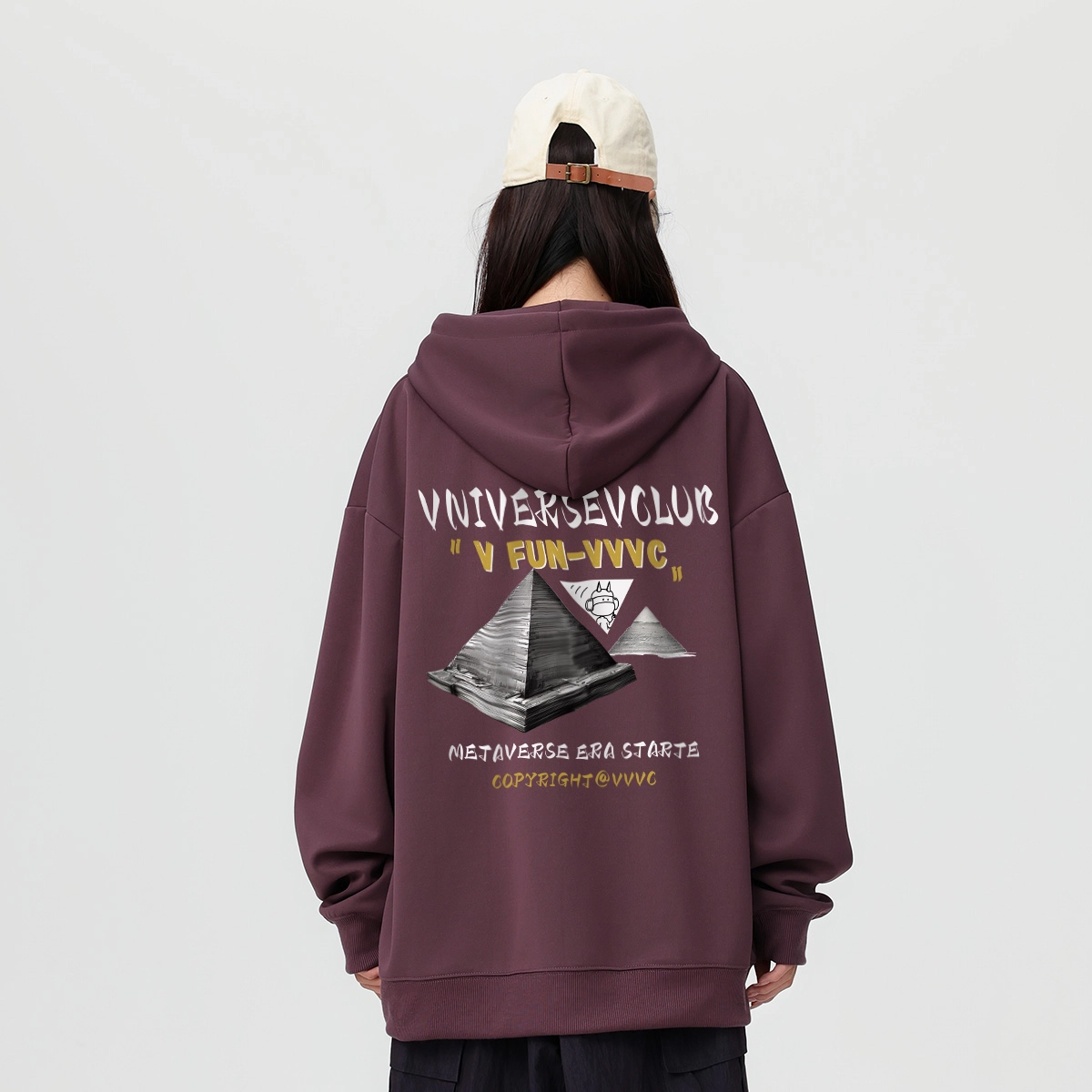 VniVerseVClub VLogo