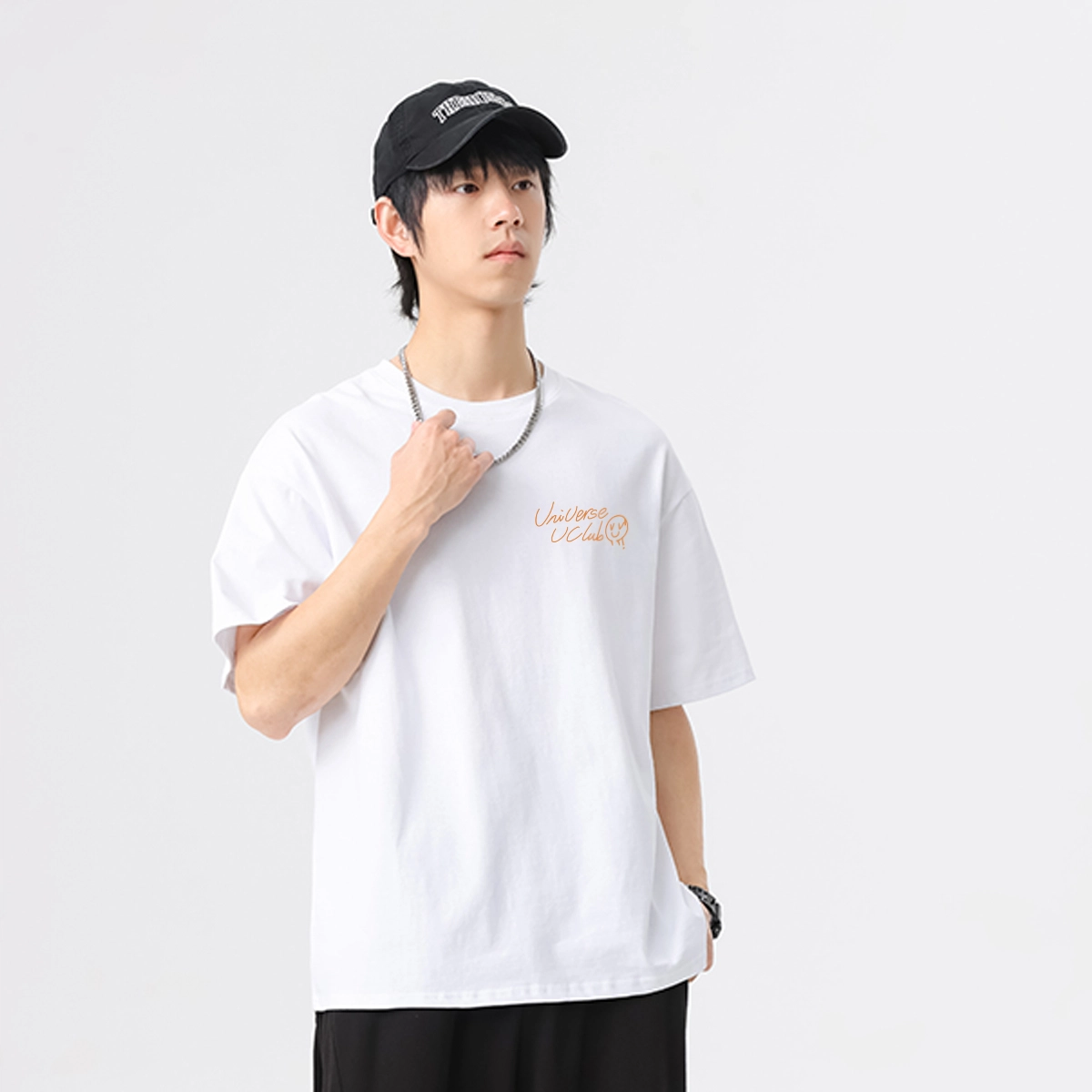 VniVerseVClub T