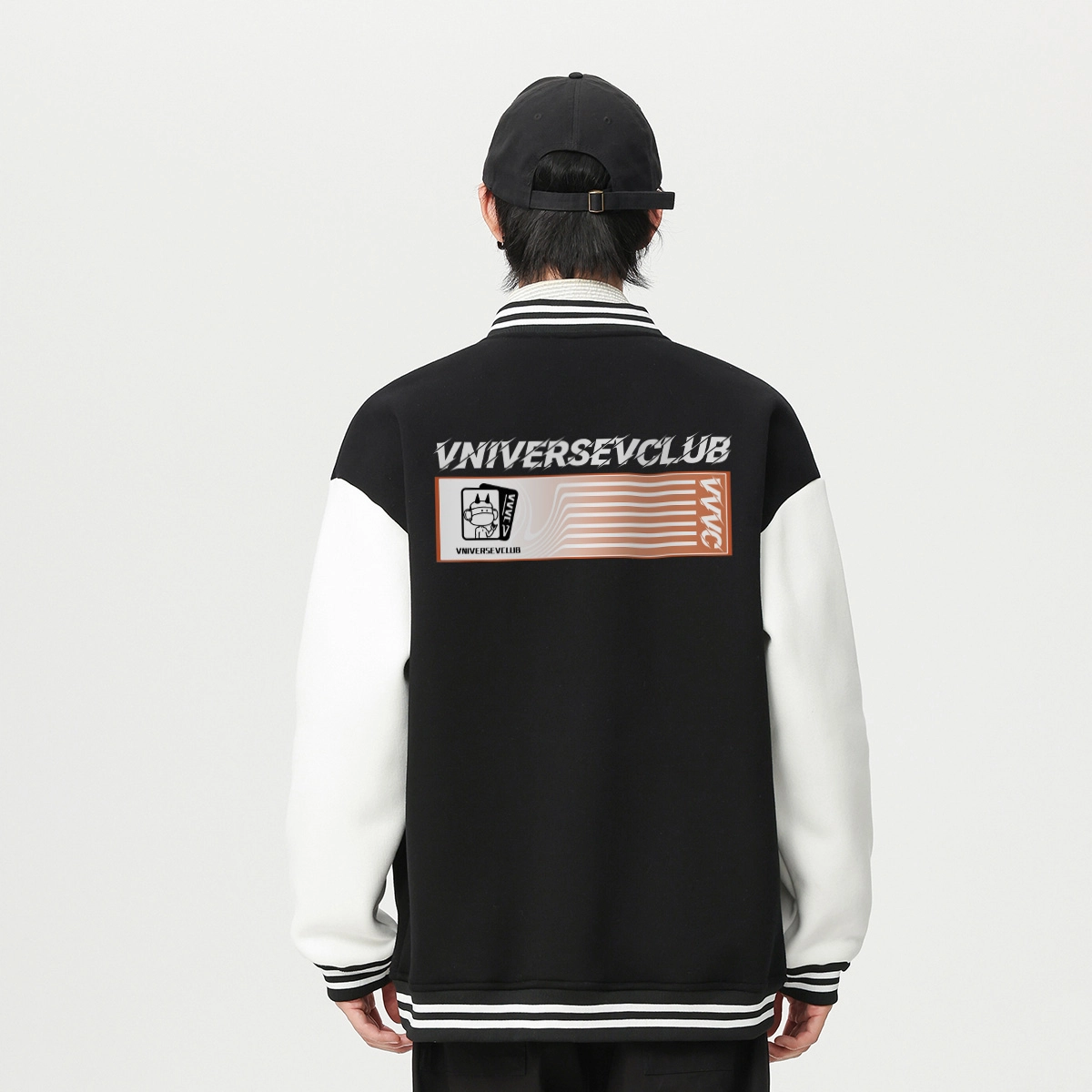 VniVerseVClub VLogo
