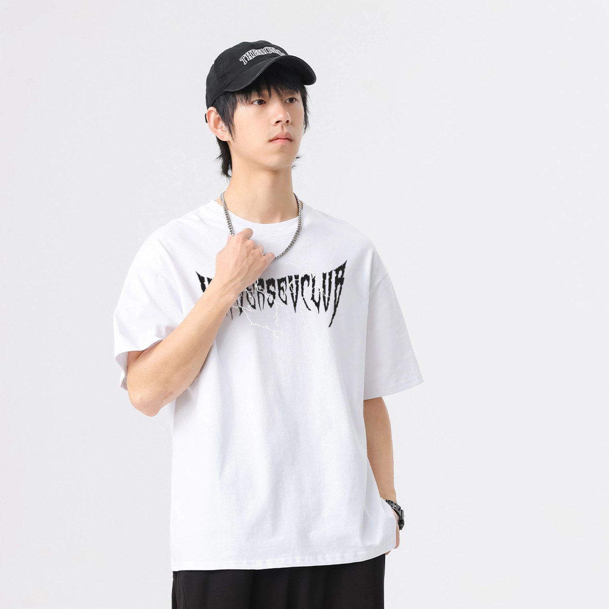 VniVerseVClub T
