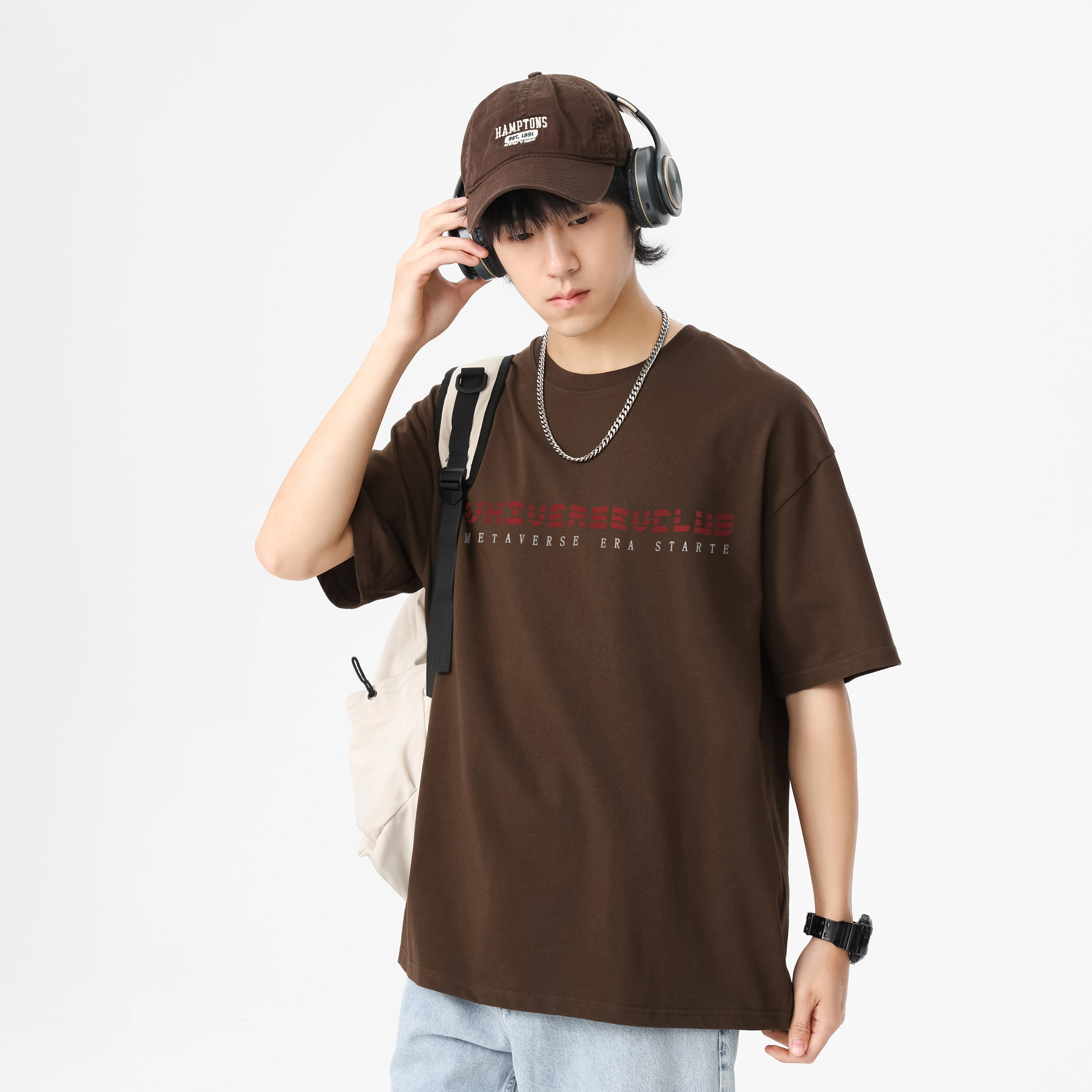 VniVerseVClub T