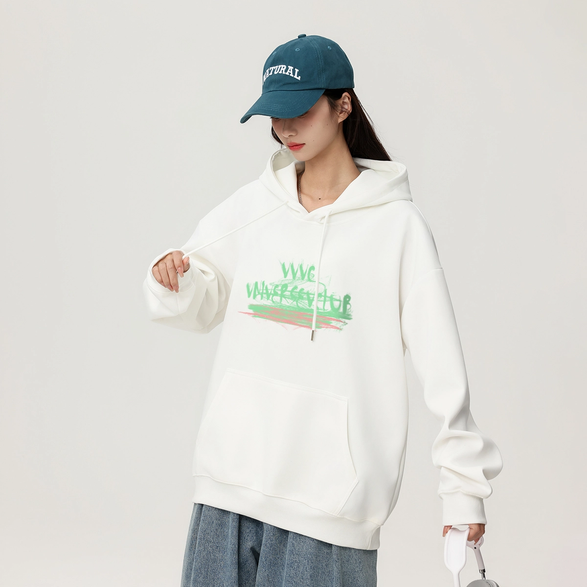 VniVerseVClub VLogo