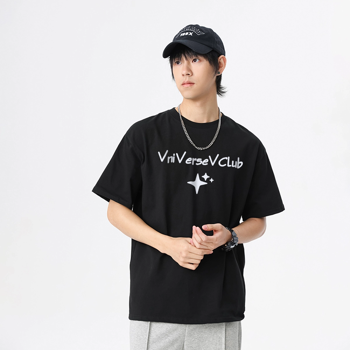 VniVerseVClub LogoT