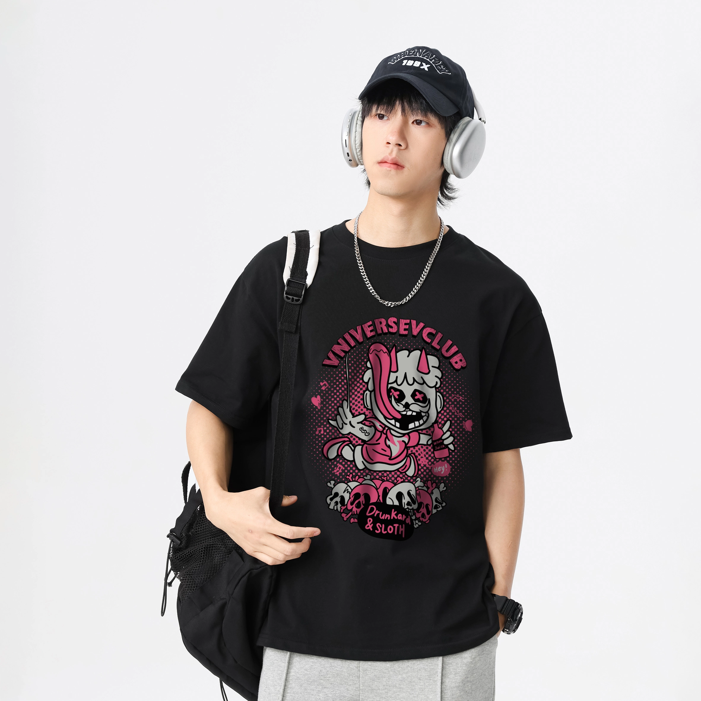 VniVerseVClub T