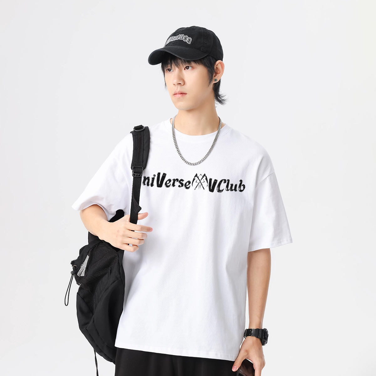 VniVerseVClub T