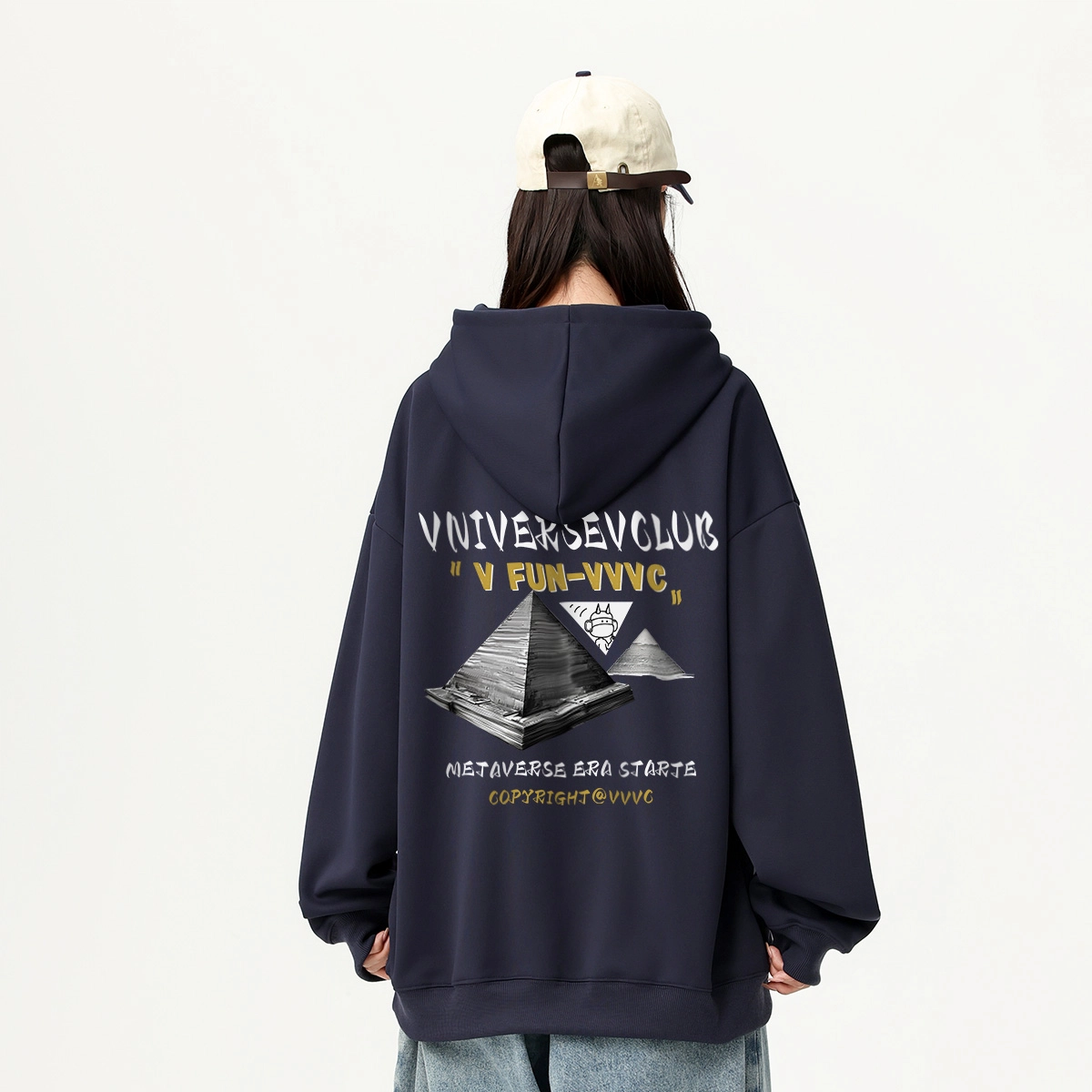 VniVerseVClub VLogo