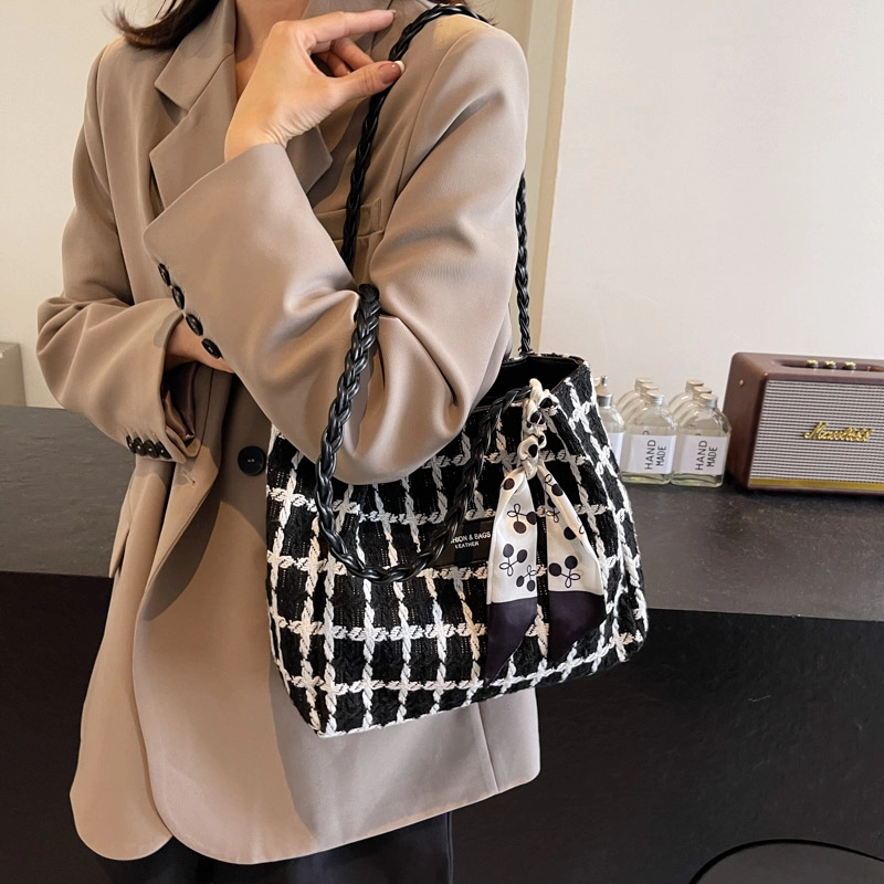 轩玺 大容量时尚通勤百搭 尼龙布 托特包单肩手提包 常规 女款 格子黑/格子米白