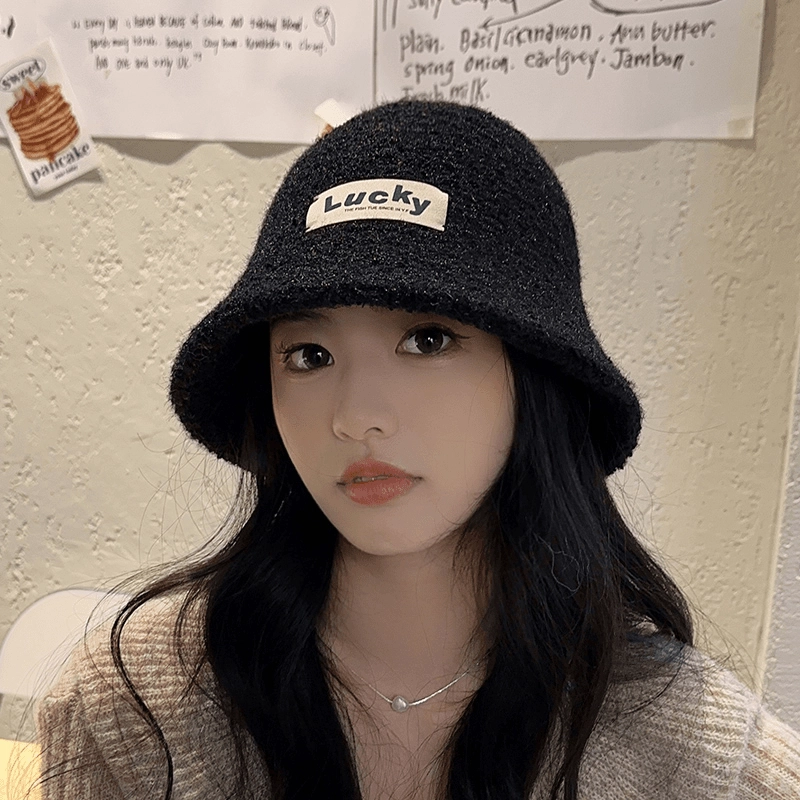 朵澜 羊羔绒女士韩系冬季时尚保暖黑色帽子素颜显脸小 聚酯纤维 渔夫帽 女款