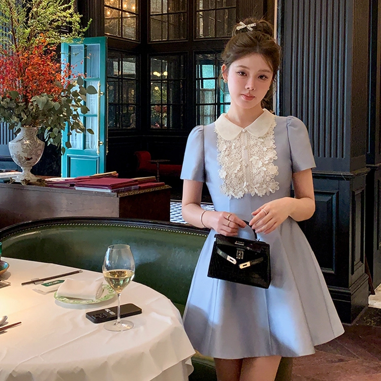 费尔岛上的猫 时尚气质法式蕾丝娃娃领生日小黑裙无袖连衣裙 女款