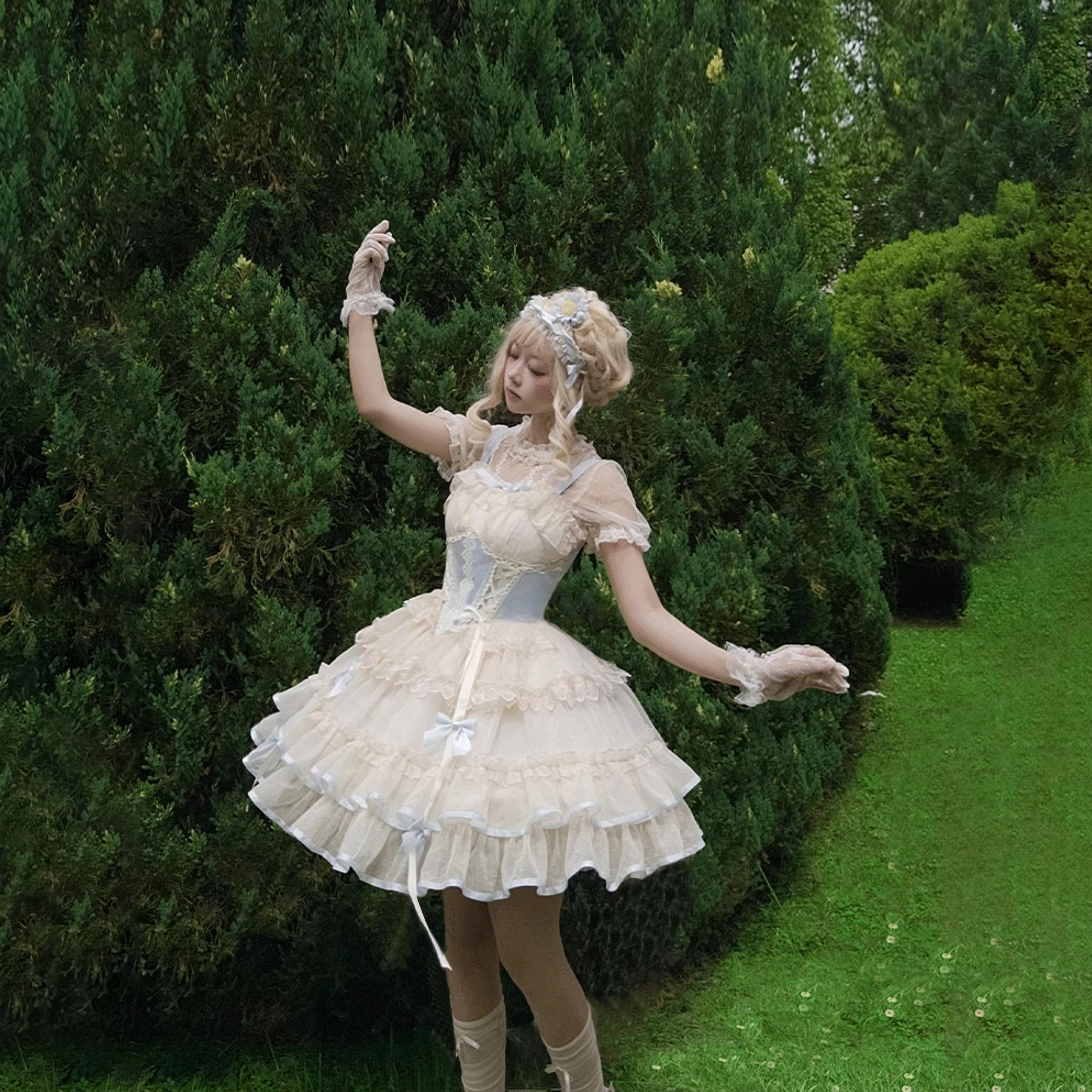 AMUNITS lolita