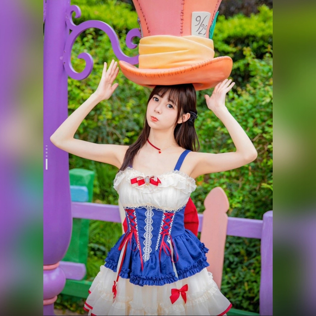 AMUNITS lolita