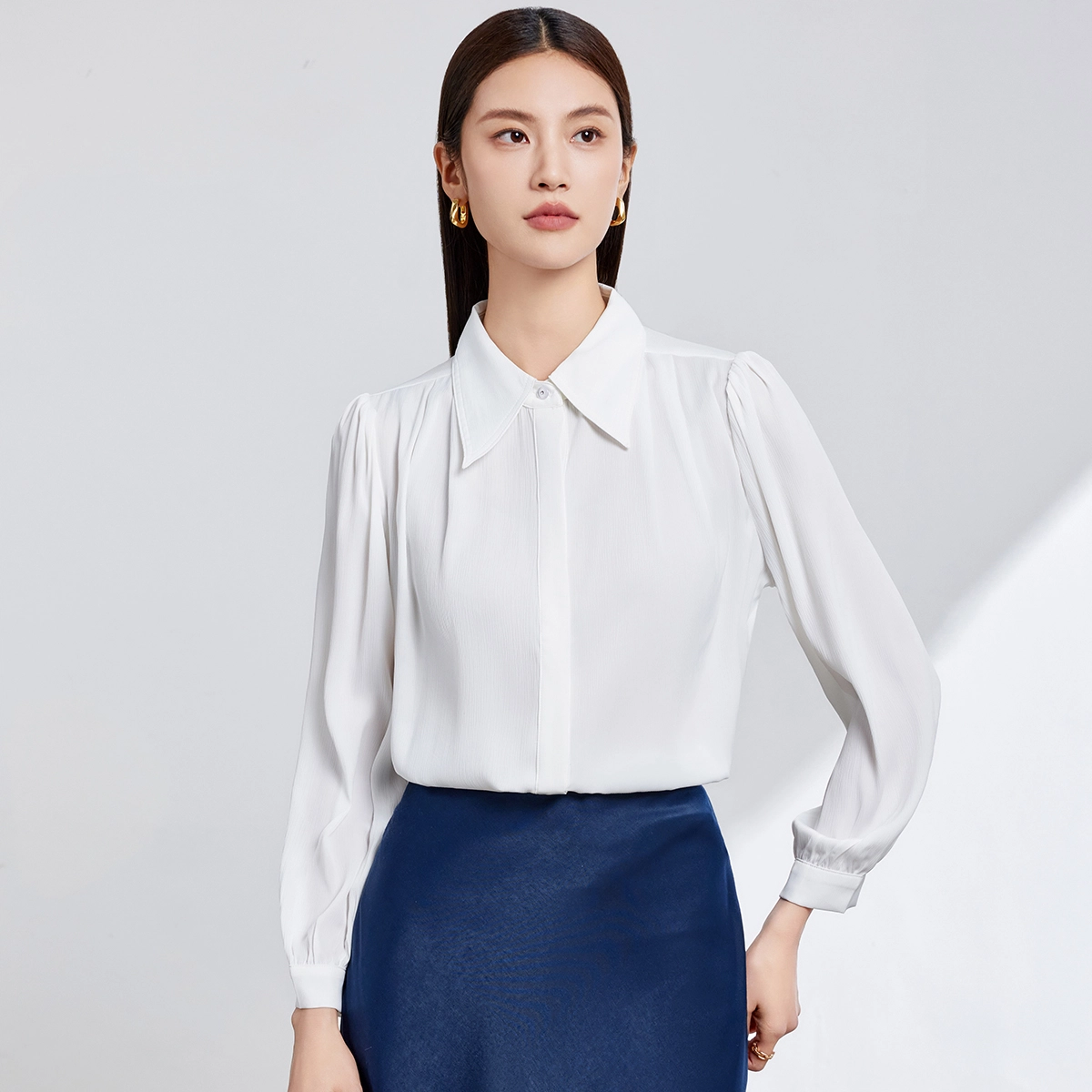 富铤 韩系翻领百搭长袖休闲气质宽松显瘦纯色淑女简约衬衫 女款