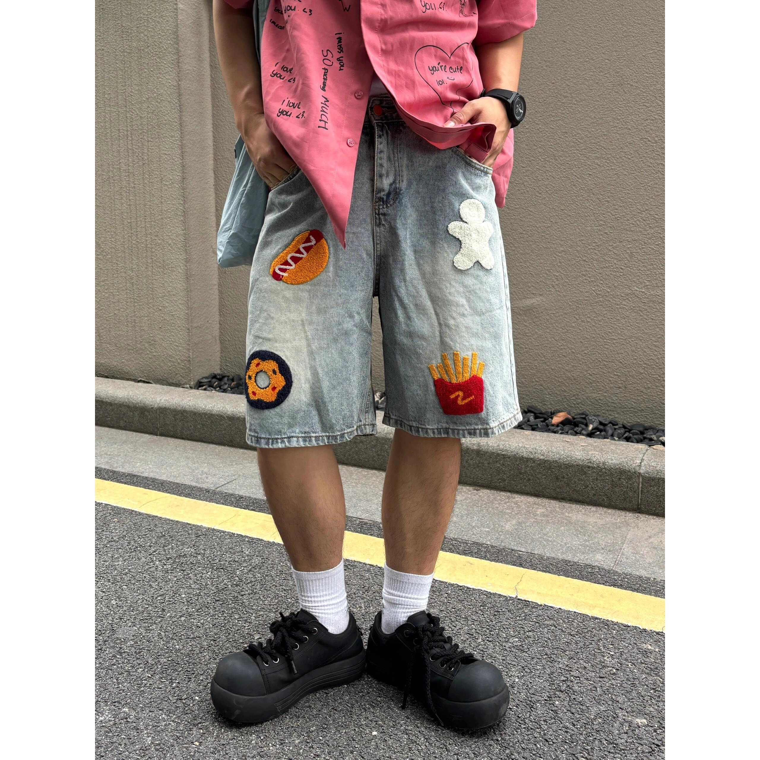 松岚 美式复古高街水洗卡通创意毛巾绣小众设计潮流时尚阔腿户外日常宽松透气通勤柔顺舒适透气五分休闲牛仔短裤 男女同款