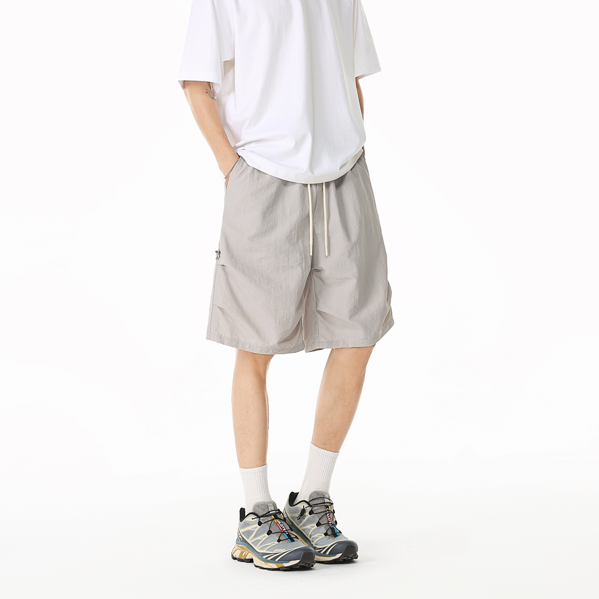 松岚 美式复古少年感学院风抽绳设计感多巴胺百搭经典简约纯色基础款垂感冰丝凉感轻薄运动户外速干舒适透气直筒五分休闲短裤 男女同款
