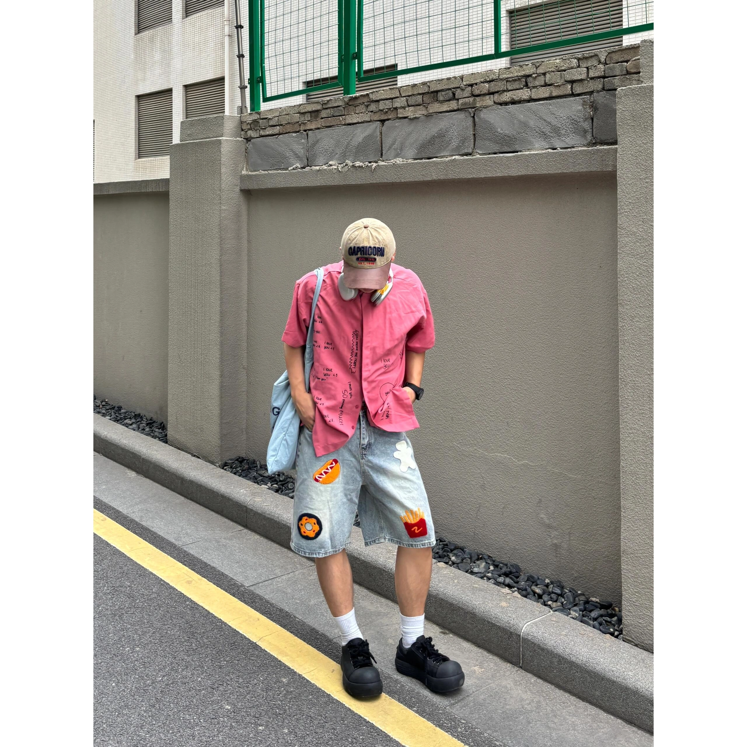 松岚 美式复古高街水洗卡通创意毛巾绣小众设计潮流时尚阔腿户外日常宽松透气通勤柔顺舒适透气五分休闲牛仔短裤 男女同款