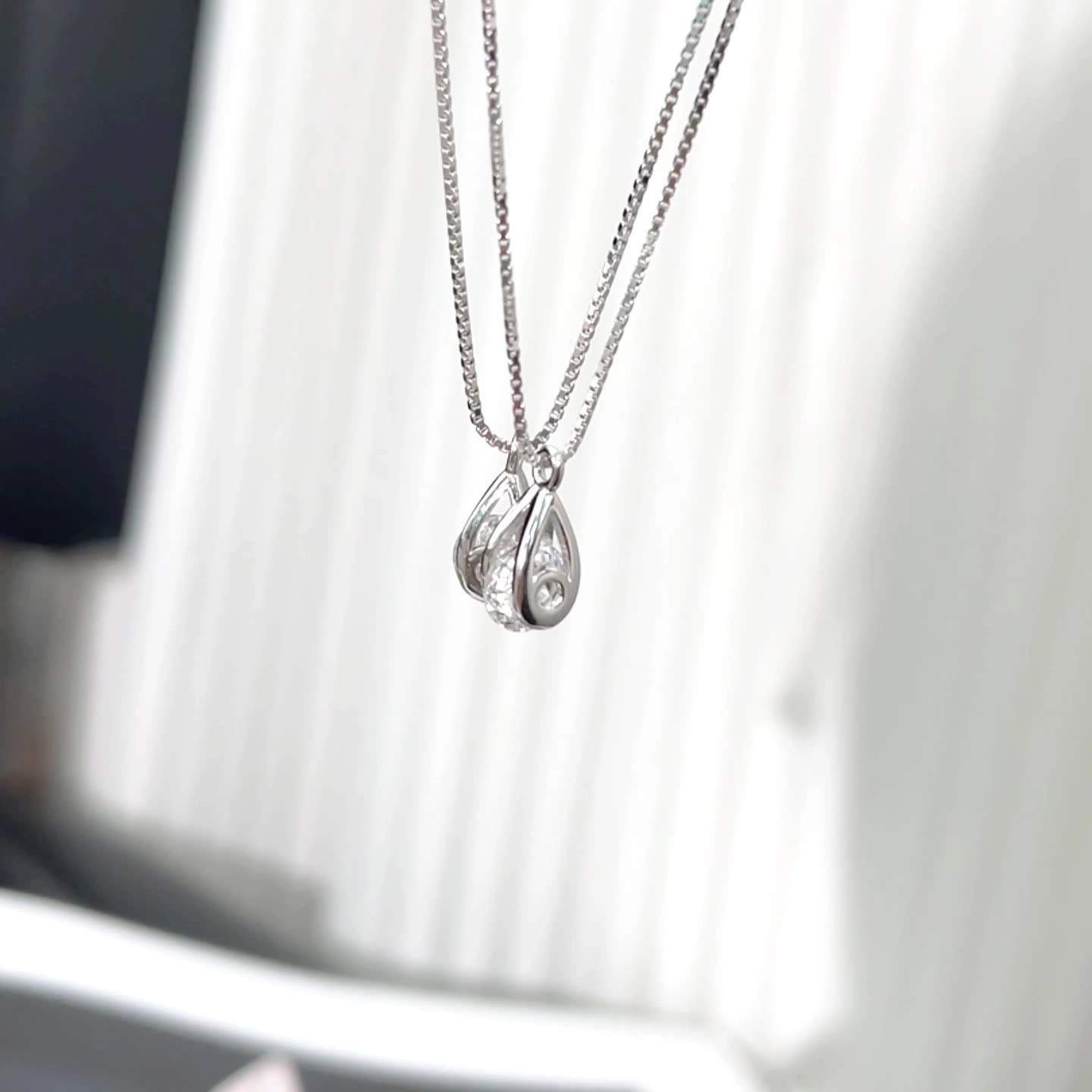 U ZIRCON 925