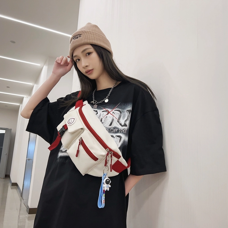 德力熊 日系休闲潮酷 尼龙 胸包 常规 男女同款情侣款 白红/白蓝/黑