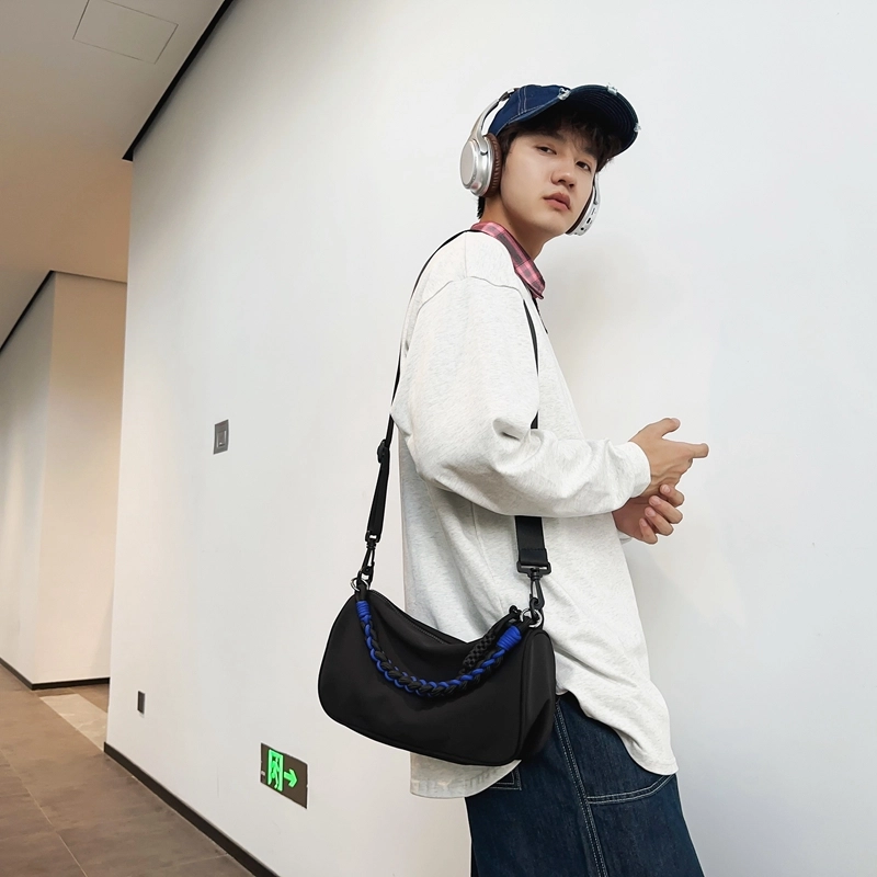 德力熊单肩包尼龙男女通用三色短途旅行包包时尚休闲百搭大容量单肩斜挎通勤包 多色