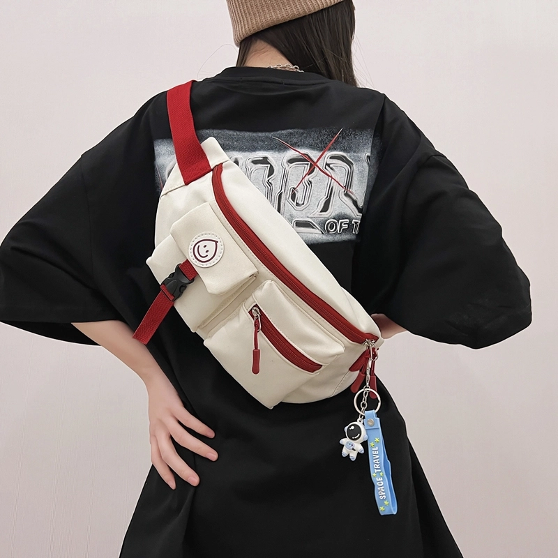 德力熊 日系休闲潮酷 尼龙 胸包 常规 男女同款情侣款 白红/白蓝/黑