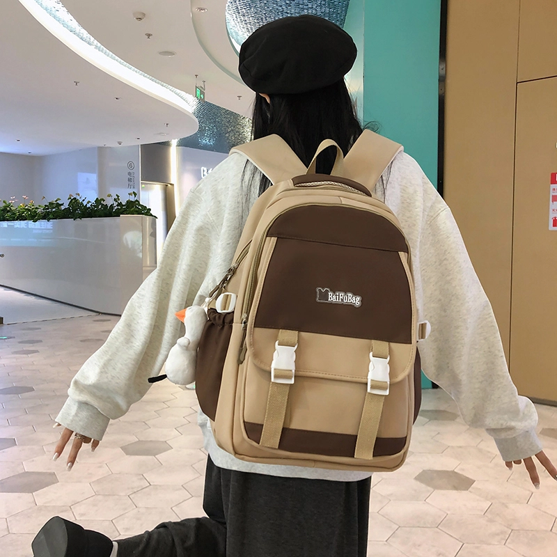 德力熊 带挂件休闲大容量简约百搭轻便拉链开合 尼龙 书包背包双肩包 常规 女款 黑色/红色/卡其色/蓝色