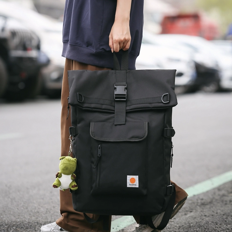 德力熊 大容量通用时尚潮酷旅游个性休闲拉链开合 牛津布 书包背包双肩包 常规 男女同款情侣款 黑